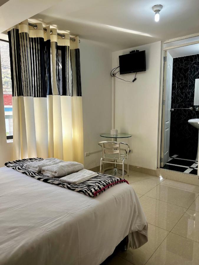 Hostal Santa Rosa Caraz Dış mekan fotoğraf